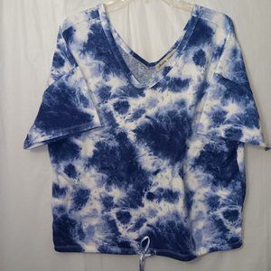 ABSOLUTELY FAMOUS TIE-DYE SHORT SLEEVE V-NECK DRAWSTRING TOP